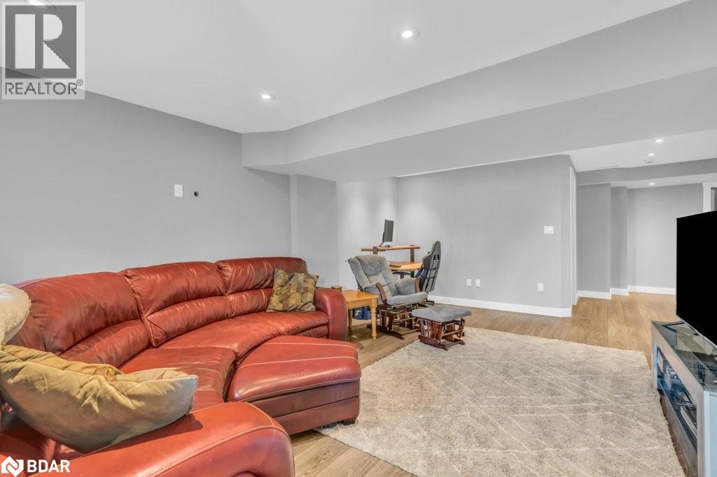 Photo 30 of 3 Davison Drive Drive, Guelph ON