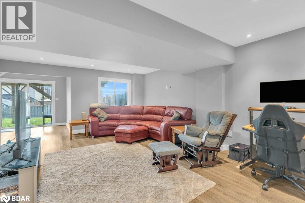 Photo 28 of 3 Davison Drive Drive, Guelph ON