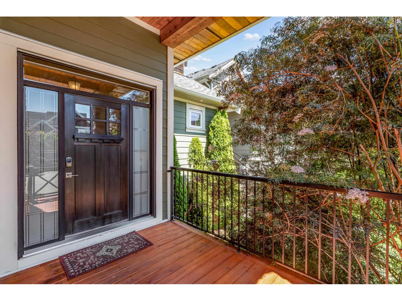 Photo 3 of 17421 1 A Avenue, Surrey BC