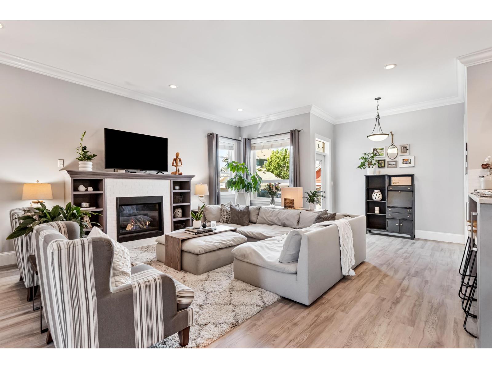 Photo 36 of 17421 1 A Avenue, Surrey BC