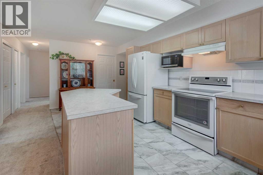 Photo 13 of 219 2850 51 Street Sw, Calgary AB