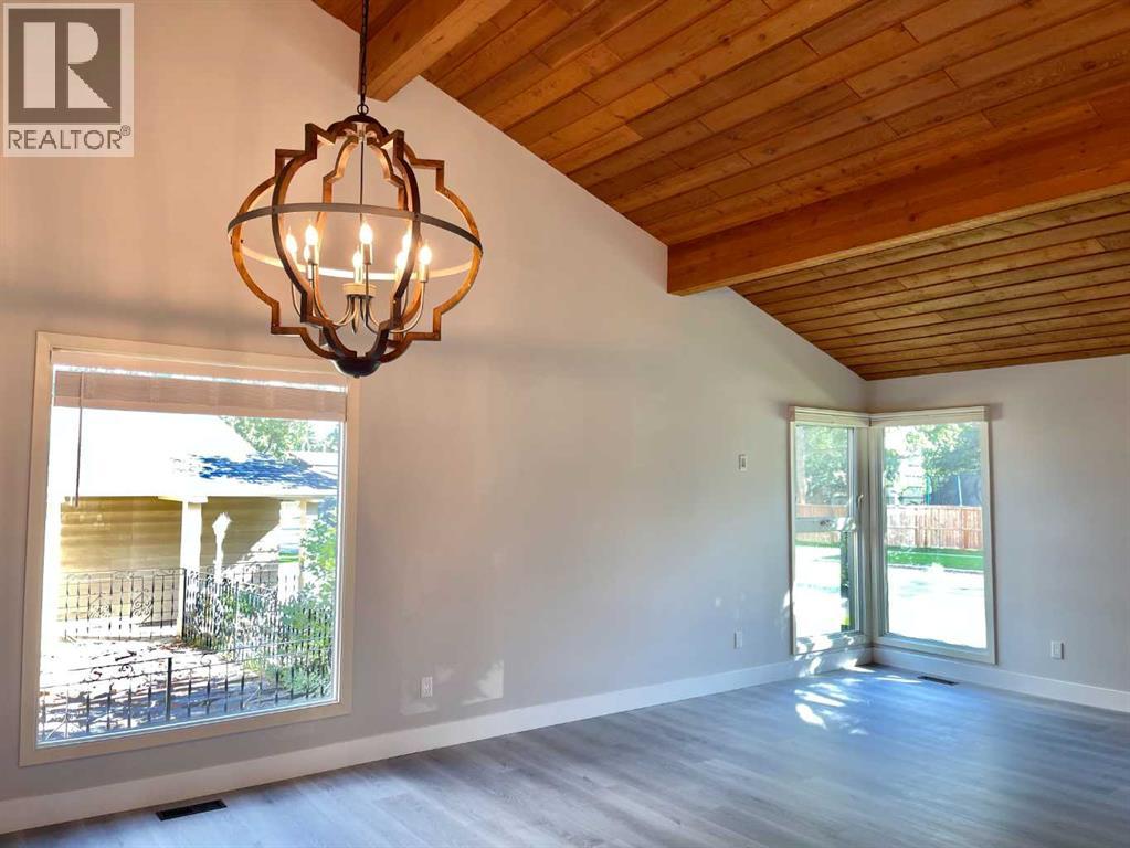 Photo 37 of 3020 Palliser Drive Sw, Calgary AB