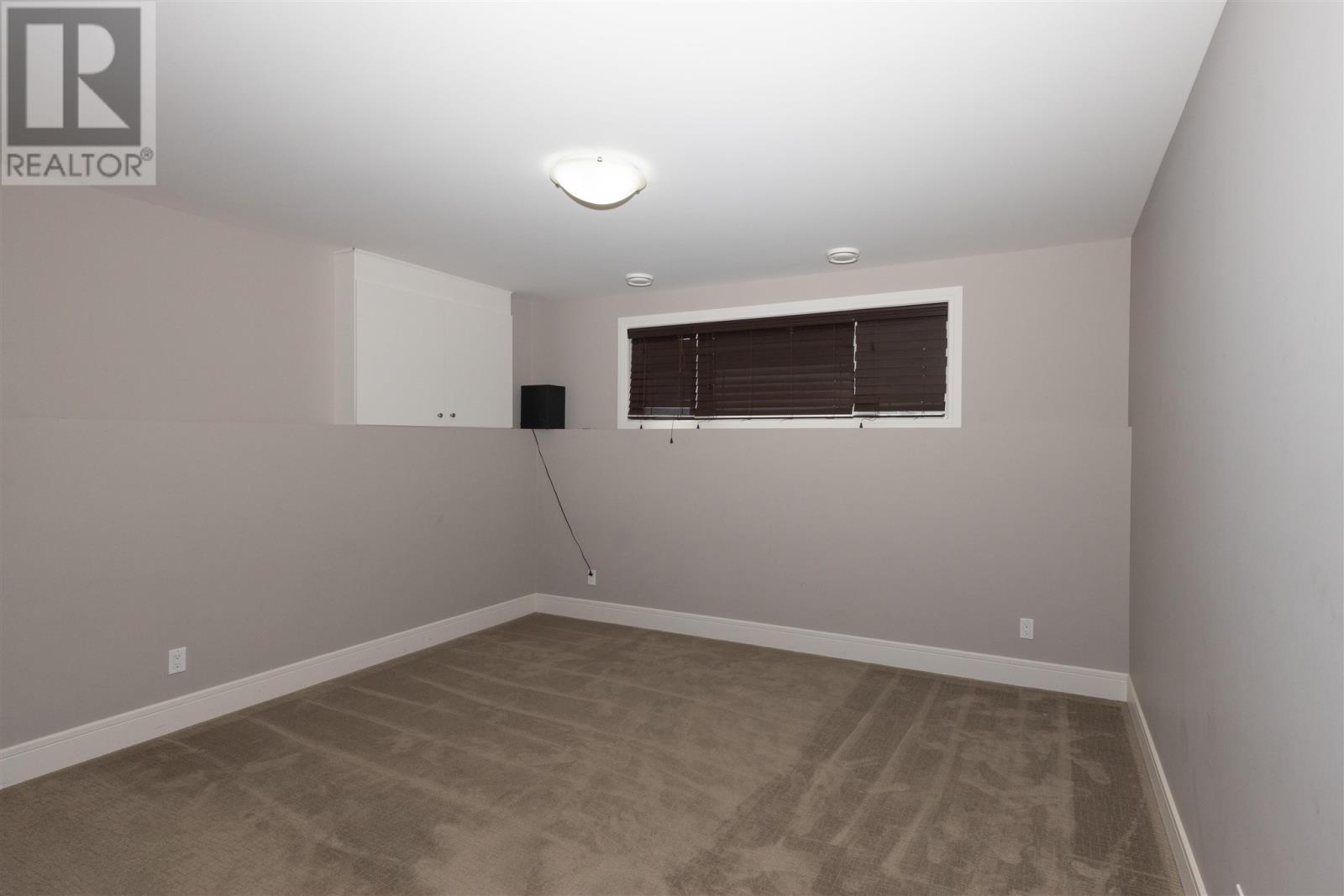 Photo 21 of 716 Lexington Cres, Thunder Bay ON