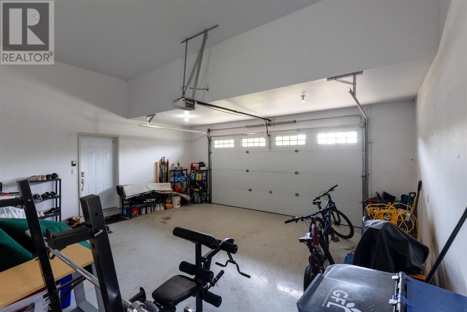 Photo 8 of 716 Lexington Cres, Thunder Bay ON