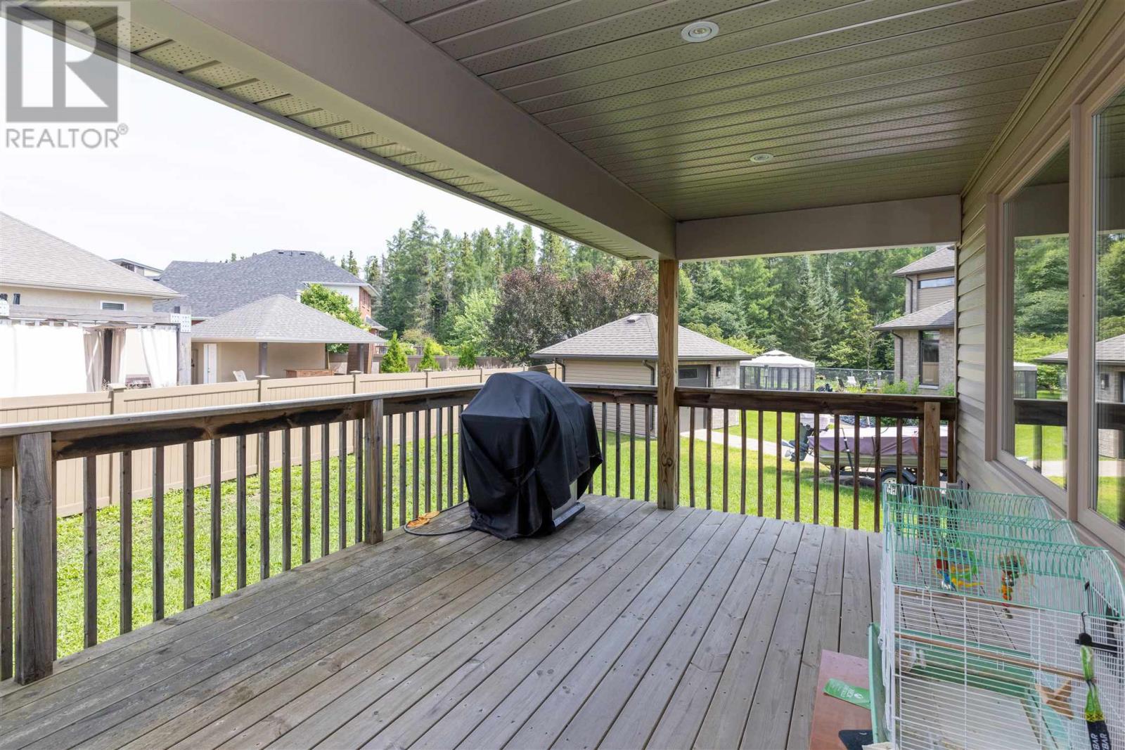 Photo 11 of 716 Lexington Cres, Thunder Bay ON