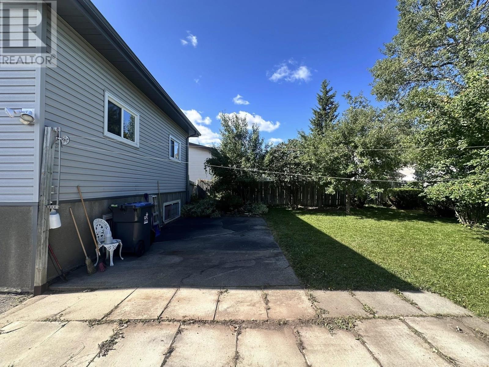 Photo 1 of 168 Valley St, Thunder Bay ON