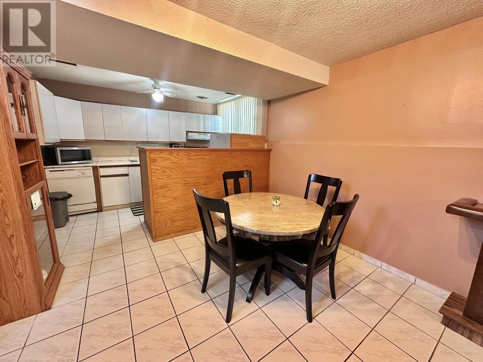 Photo 17 of 168 Valley St, Thunder Bay ON