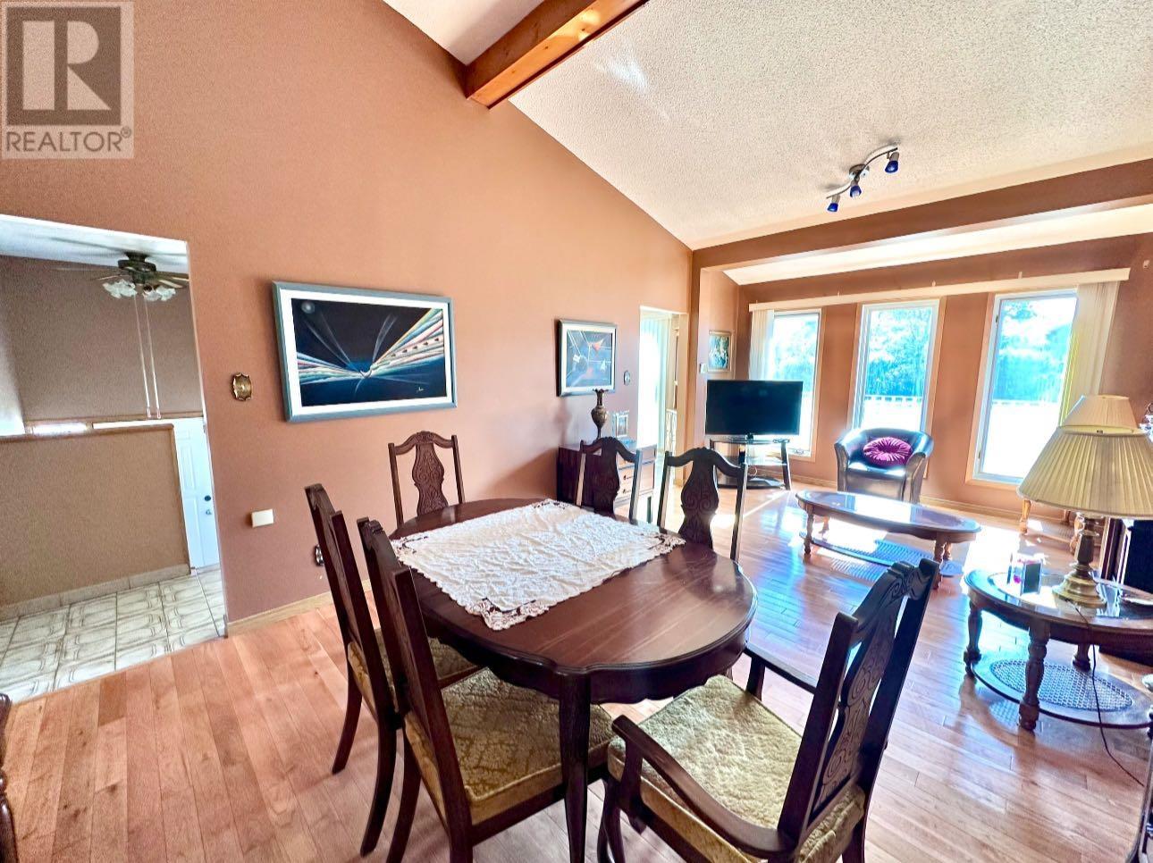 Photo 11 of 168 Valley St, Thunder Bay ON