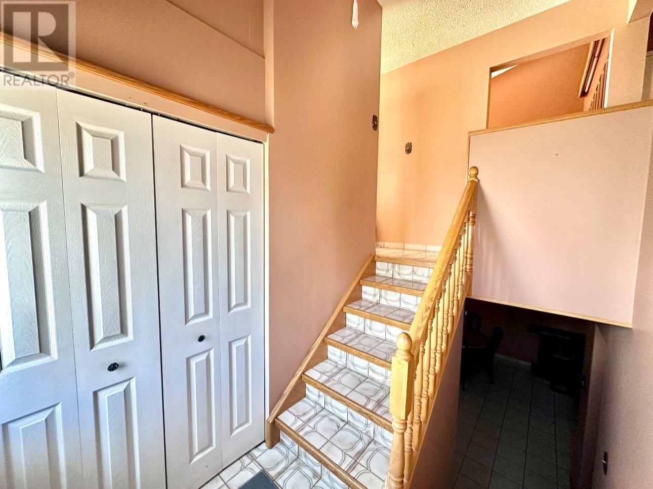 Photo 16 of 168 Valley St, Thunder Bay ON