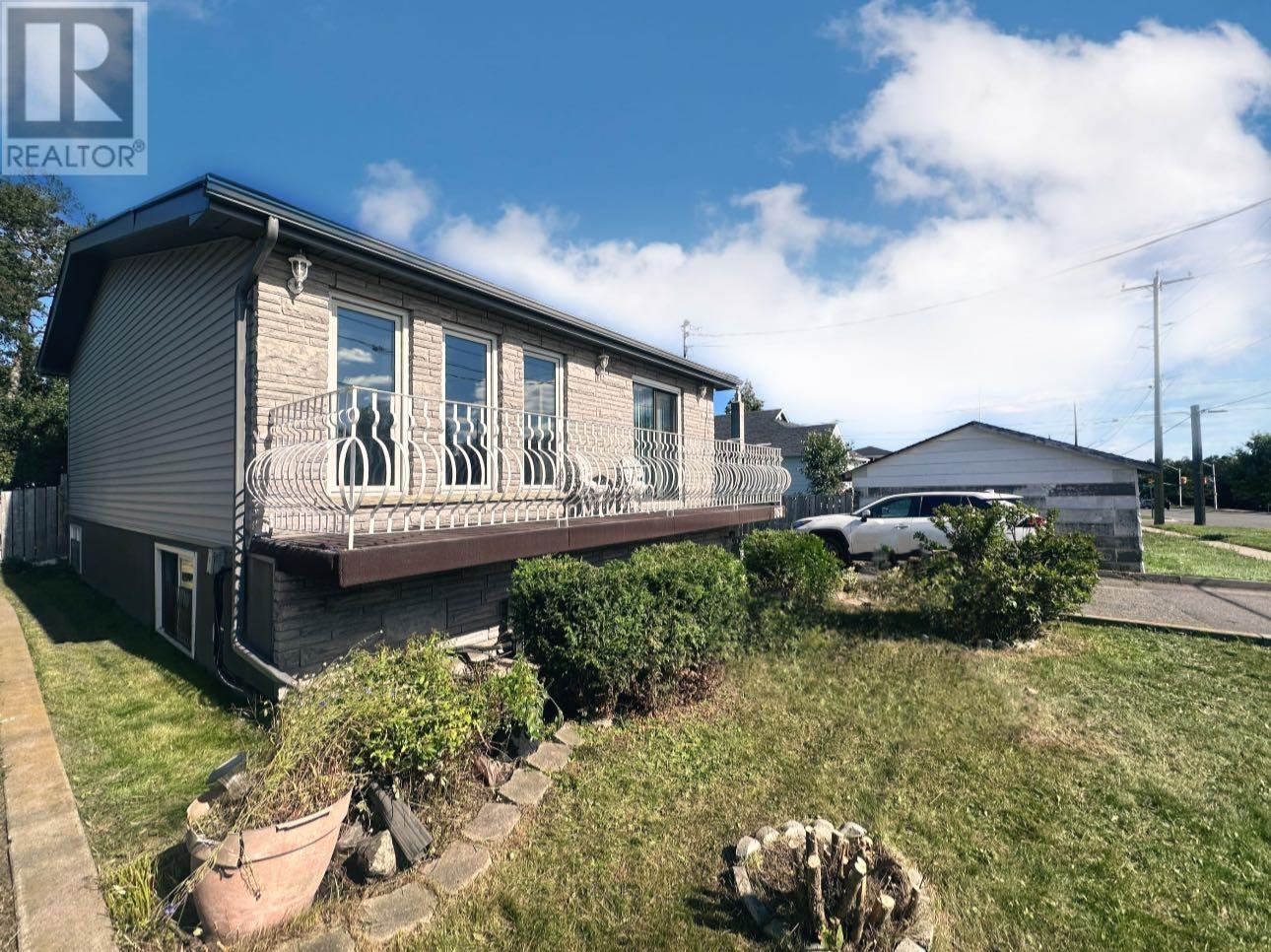 Photo 13 of 168 Valley St, Thunder Bay ON