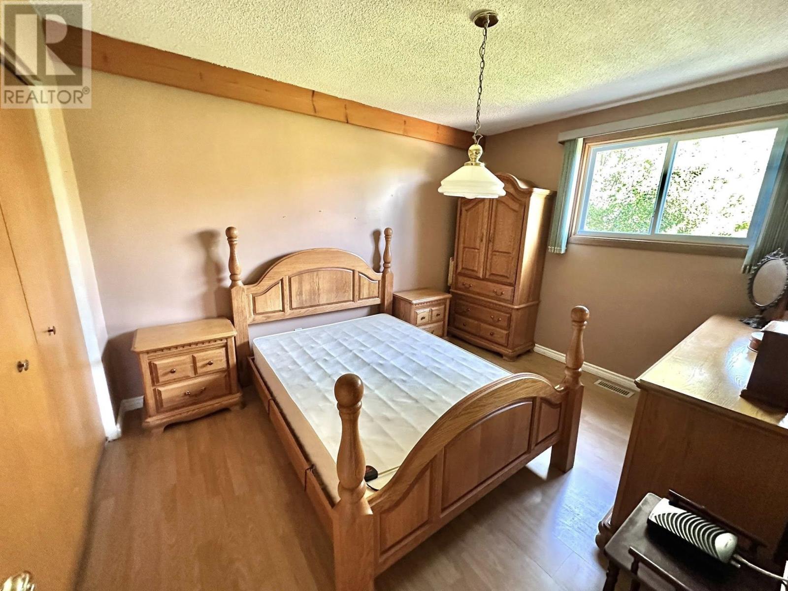Photo 29 of 168 Valley St, Thunder Bay ON