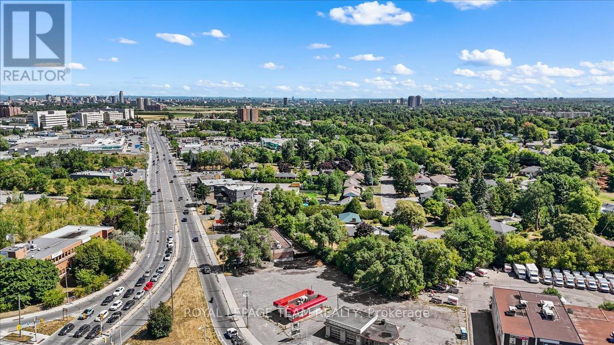 Photo 8 of 1503 Merivale Road, Ottawa ON