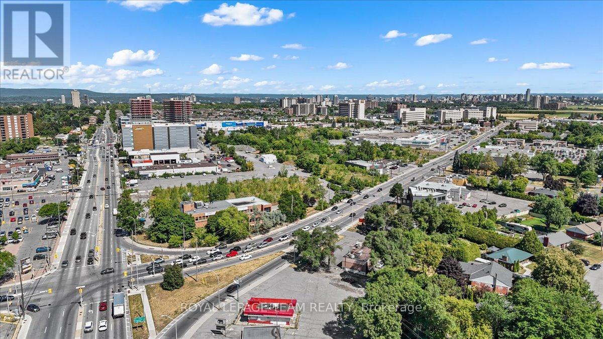Photo 10 of 1503 Merivale Road, Ottawa ON