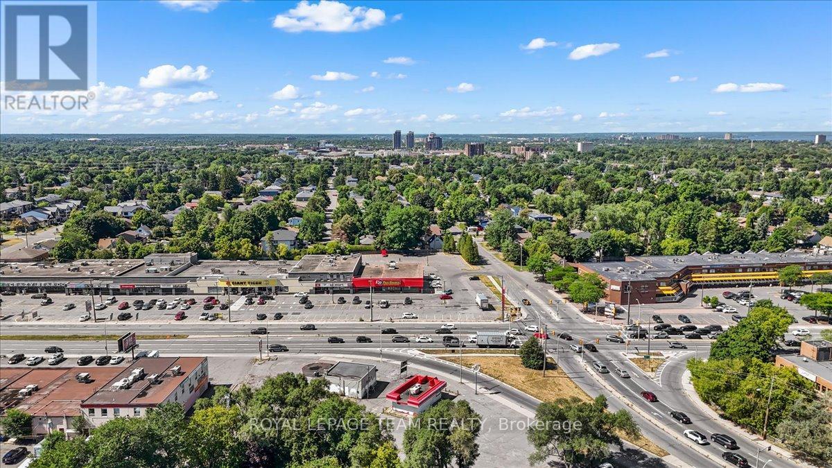 Photo 9 of 1503 Merivale Road, Ottawa ON