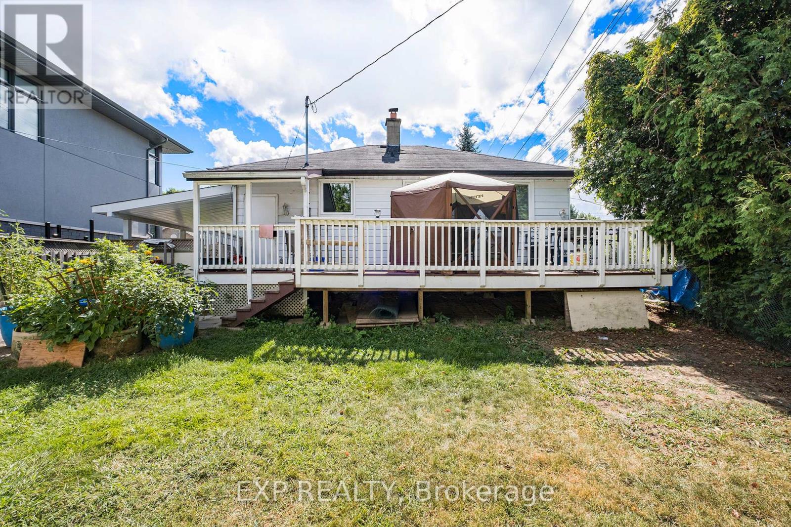 Photo 7 of 63 Withrow Avenue, Ottawa ON