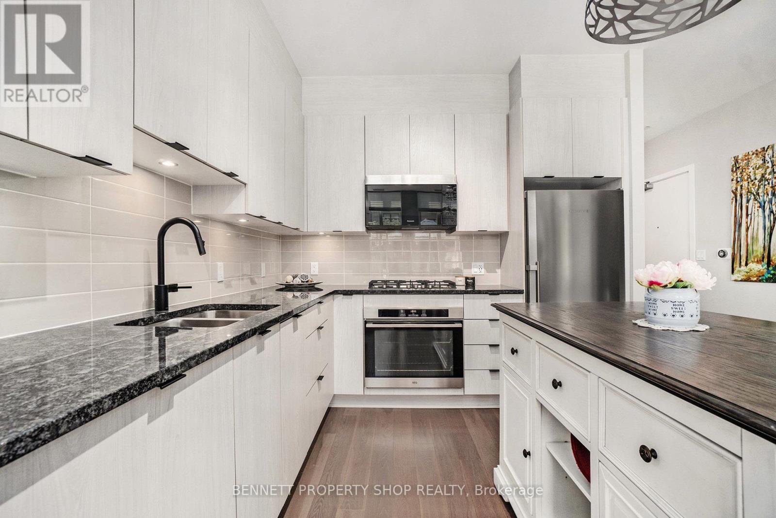 Photo 19 of 105 530 De Mazenod Avenue, Ottawa ON