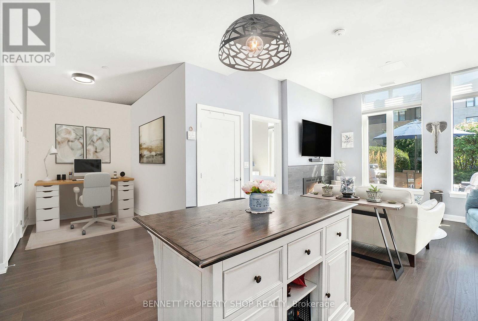 Photo 2 of 105 530 De Mazenod Avenue, Ottawa ON