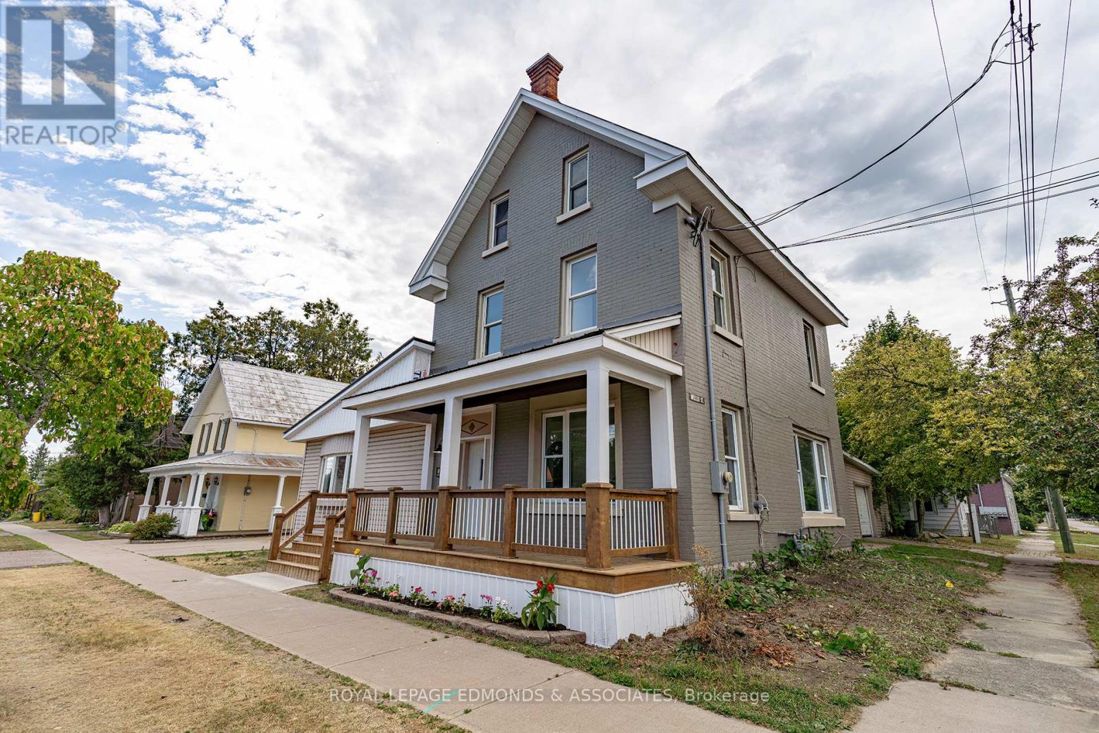 Photo 5 of 362 Christie Street, Pembroke ON