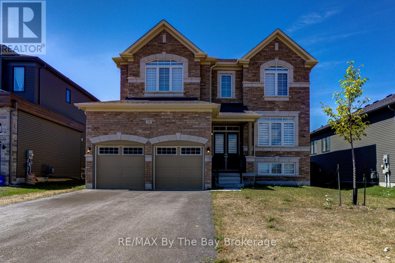 Photo 21 of 19 Beatrice Drive, Wasaga Beach ON
