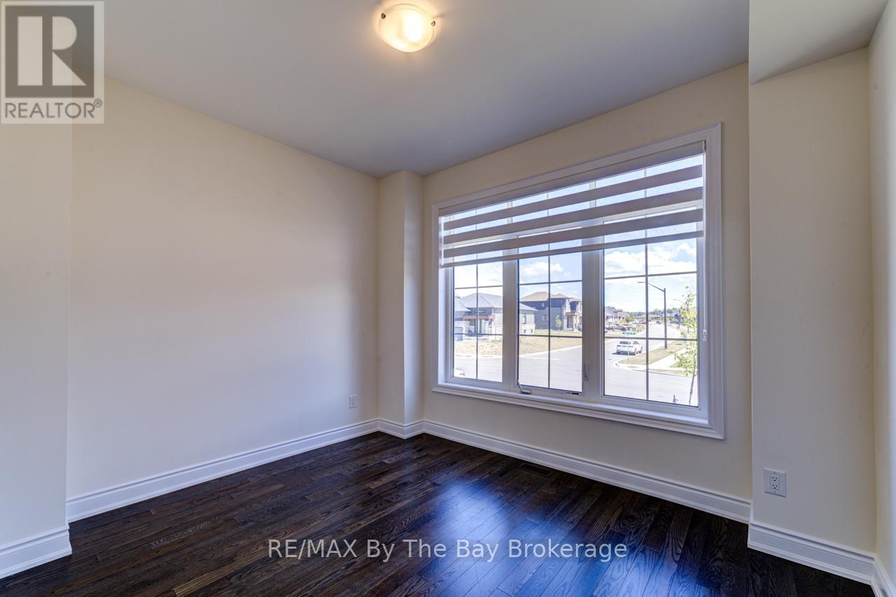 Photo 33 of 19 Beatrice Drive, Wasaga Beach ON
