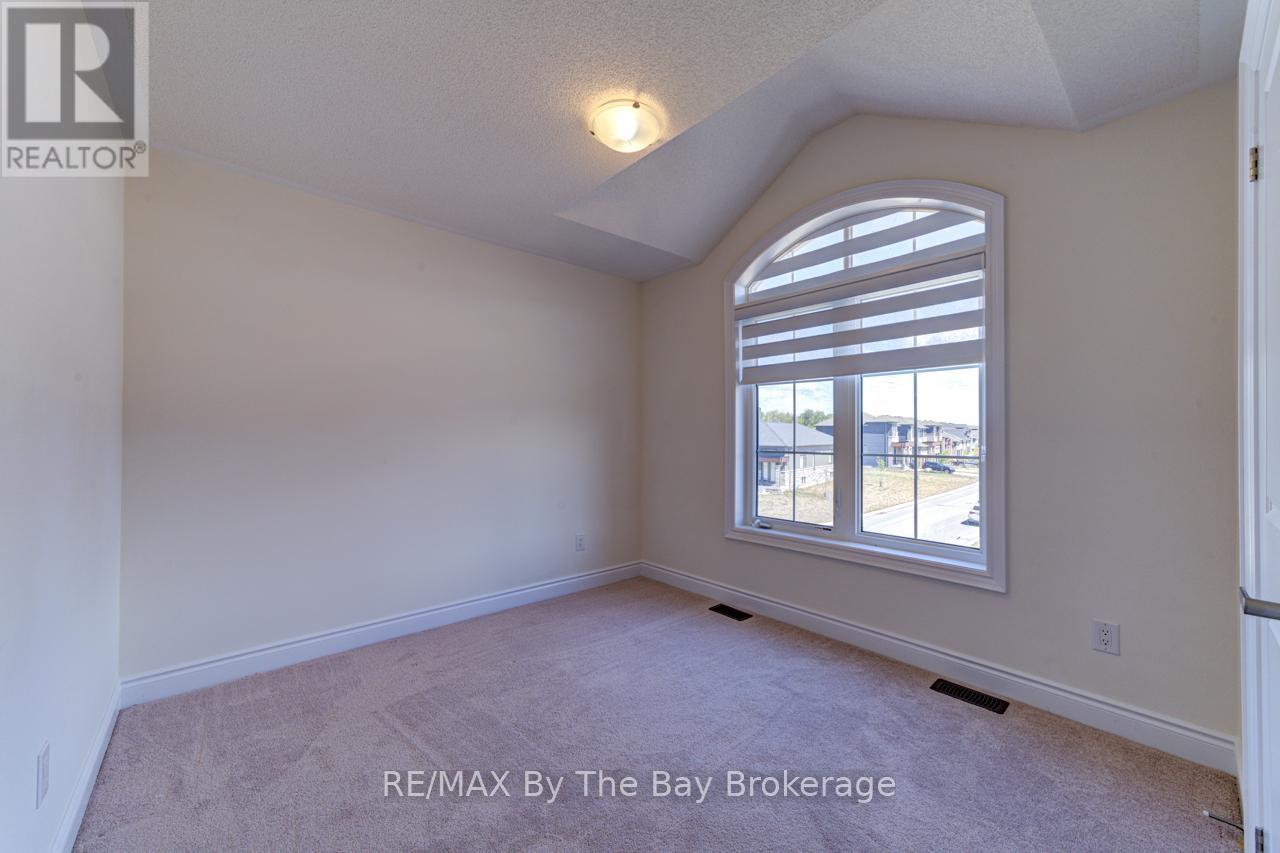 Photo 47 of 19 Beatrice Drive, Wasaga Beach ON
