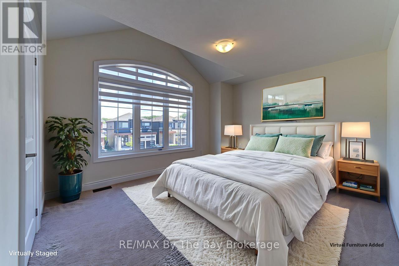 Photo 9 of 19 Beatrice Drive, Wasaga Beach ON