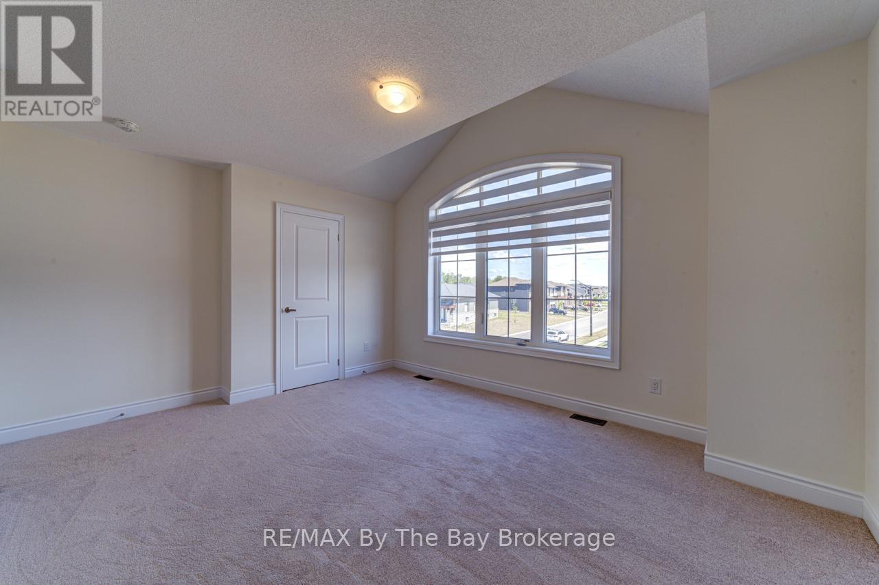 Photo 14 of 19 Beatrice Drive, Wasaga Beach ON