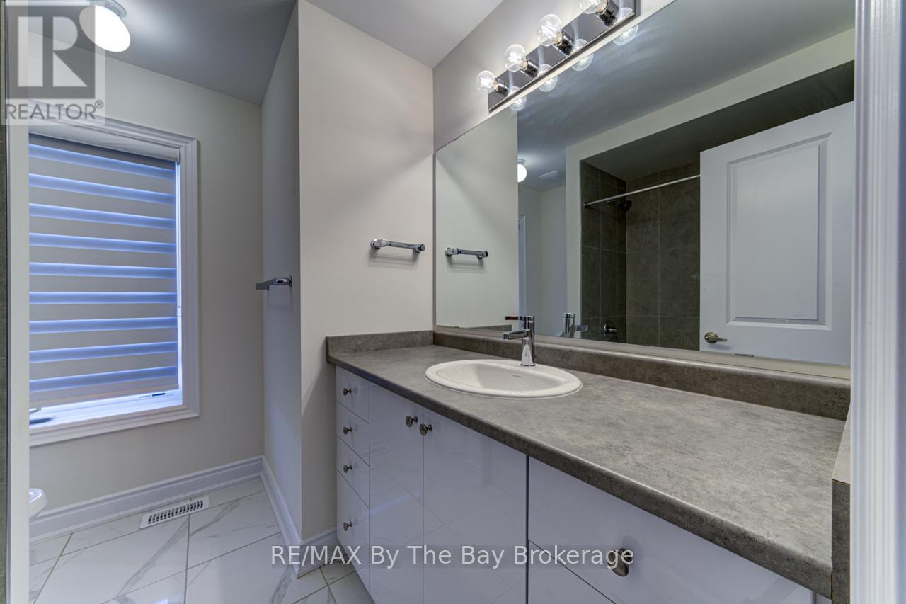 Photo 28 of 19 Beatrice Drive, Wasaga Beach ON