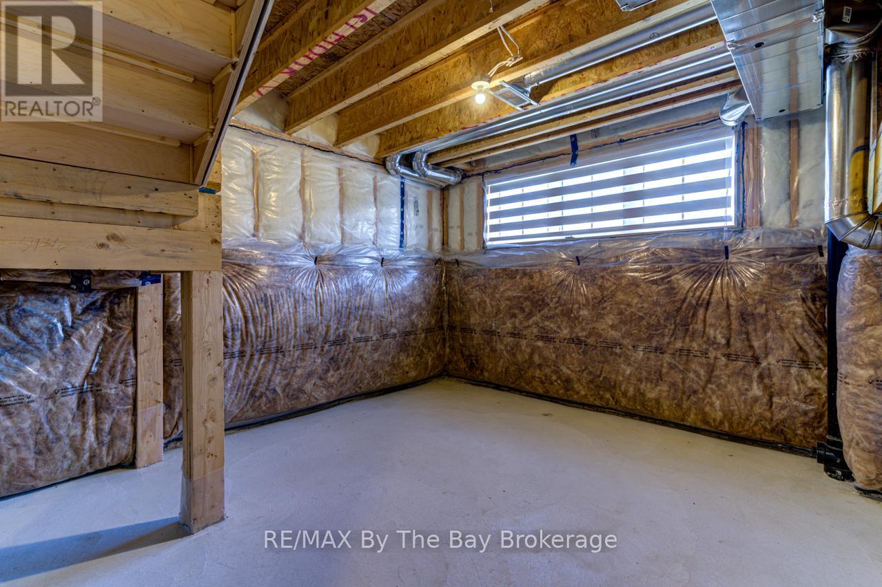 Photo 40 of 19 Beatrice Drive, Wasaga Beach ON