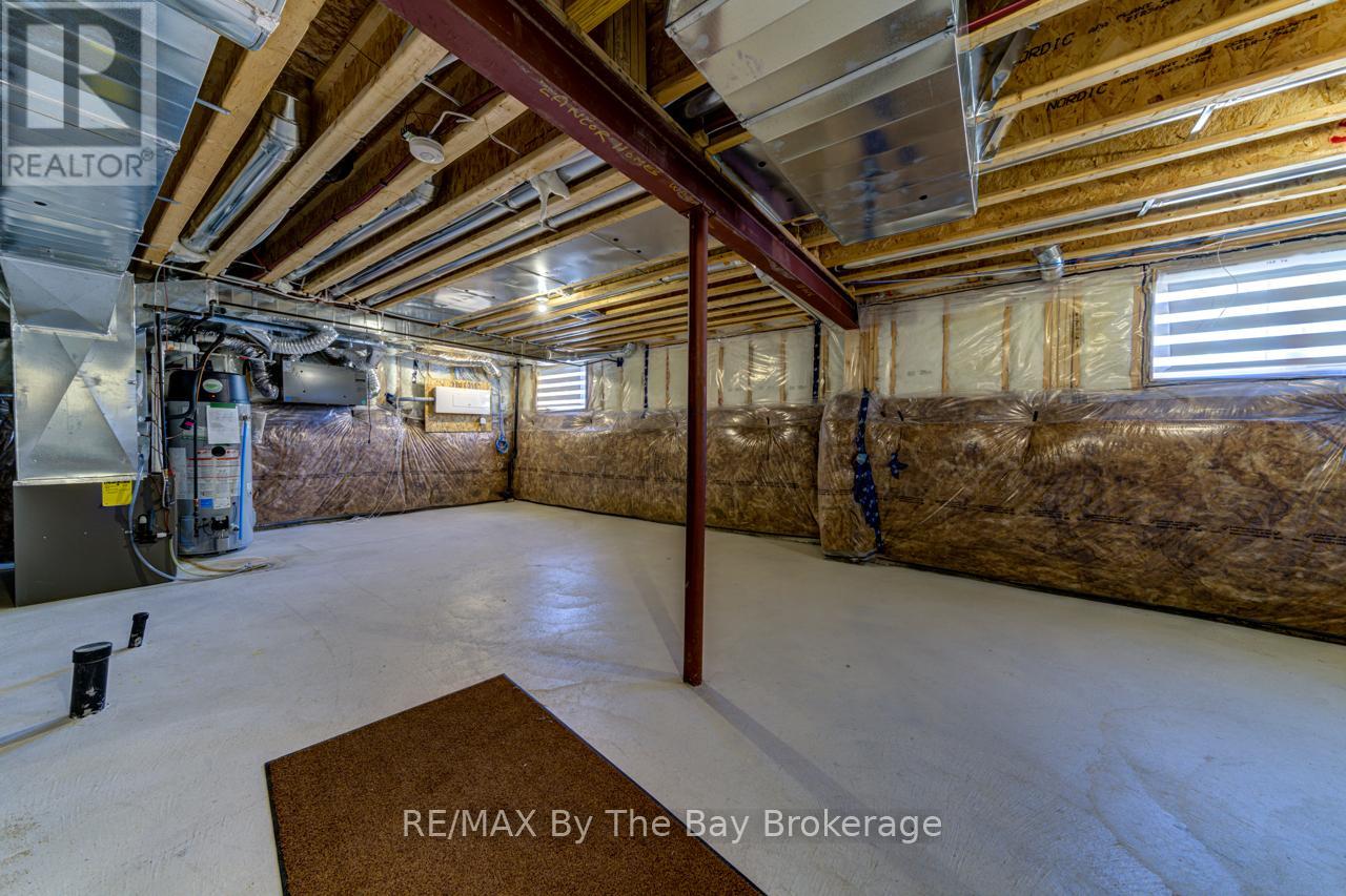 Photo 42 of 19 Beatrice Drive, Wasaga Beach ON