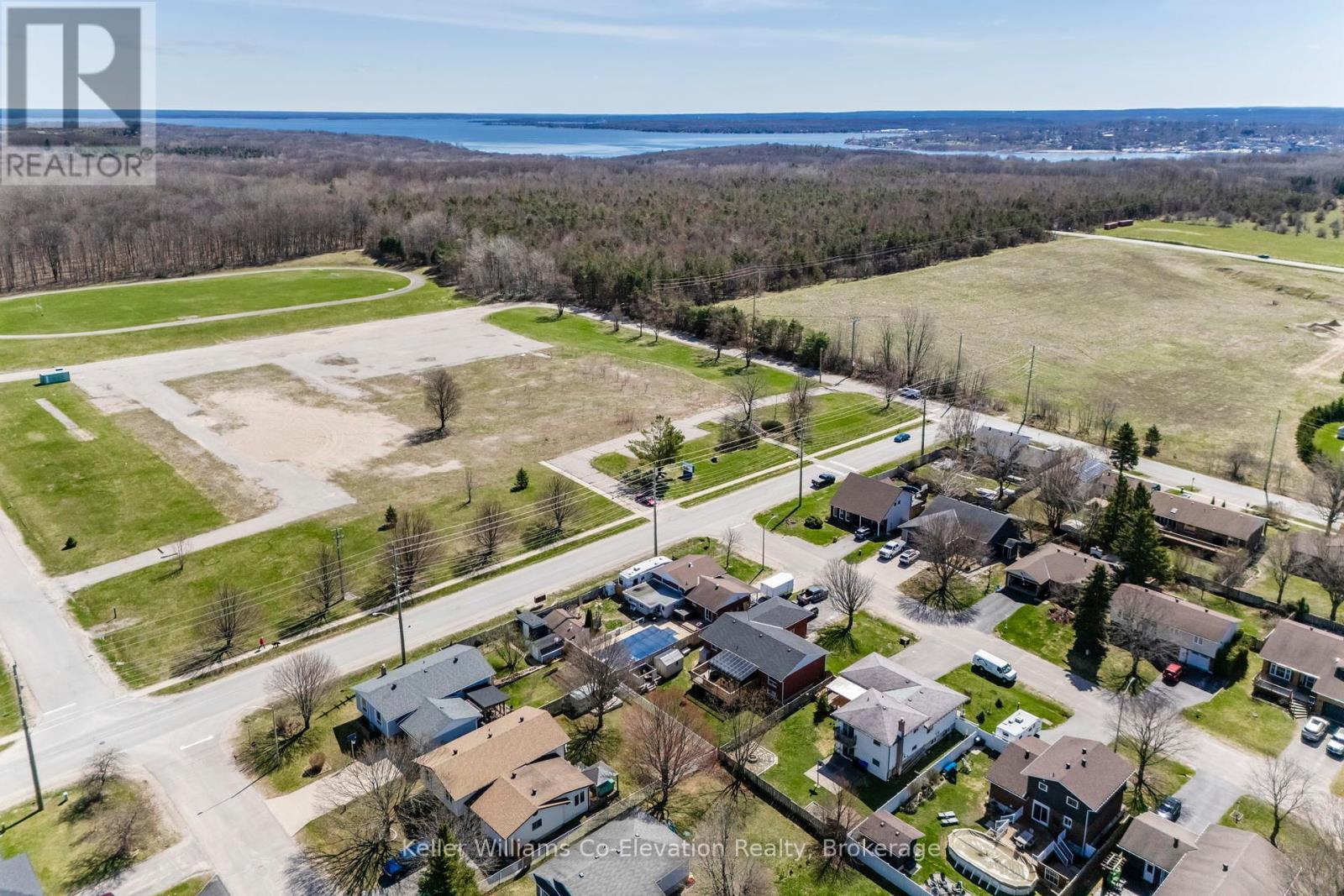 Photo 26 of 1 Bonaventure Place, Penetanguishene ON