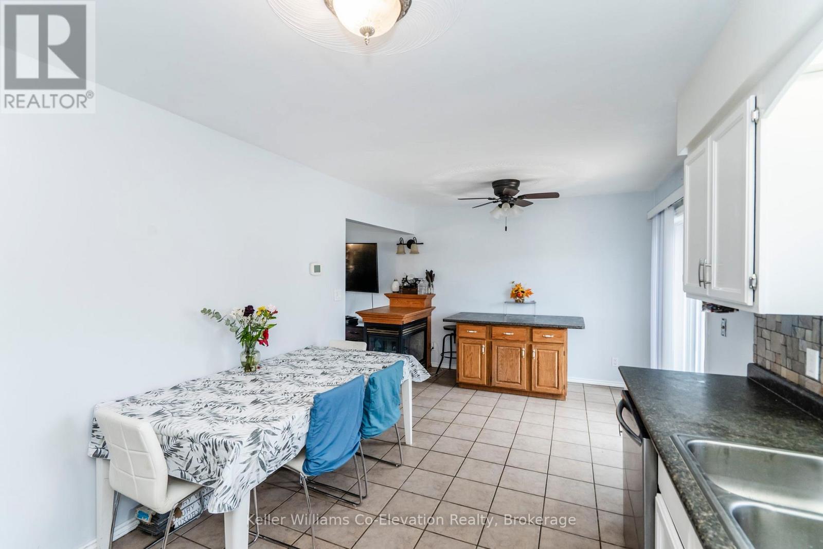 Photo 35 of 1 Bonaventure Place, Penetanguishene ON
