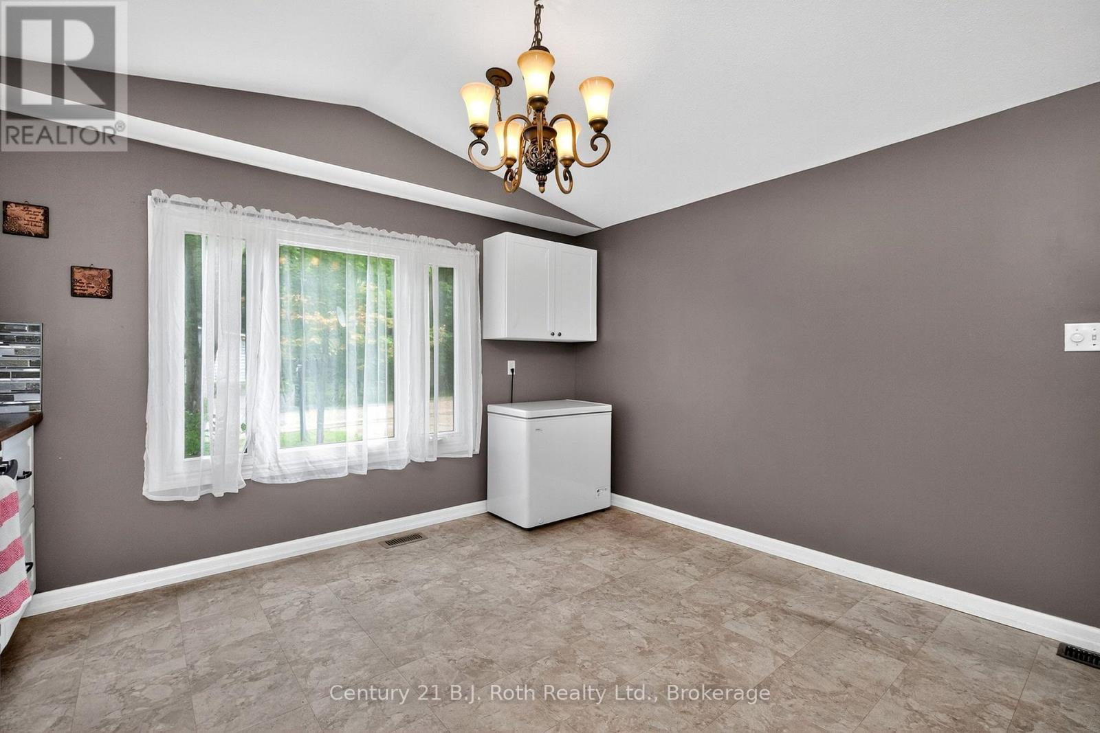 Photo 15 of 49 5263 Elliott Side Road, Tay ON