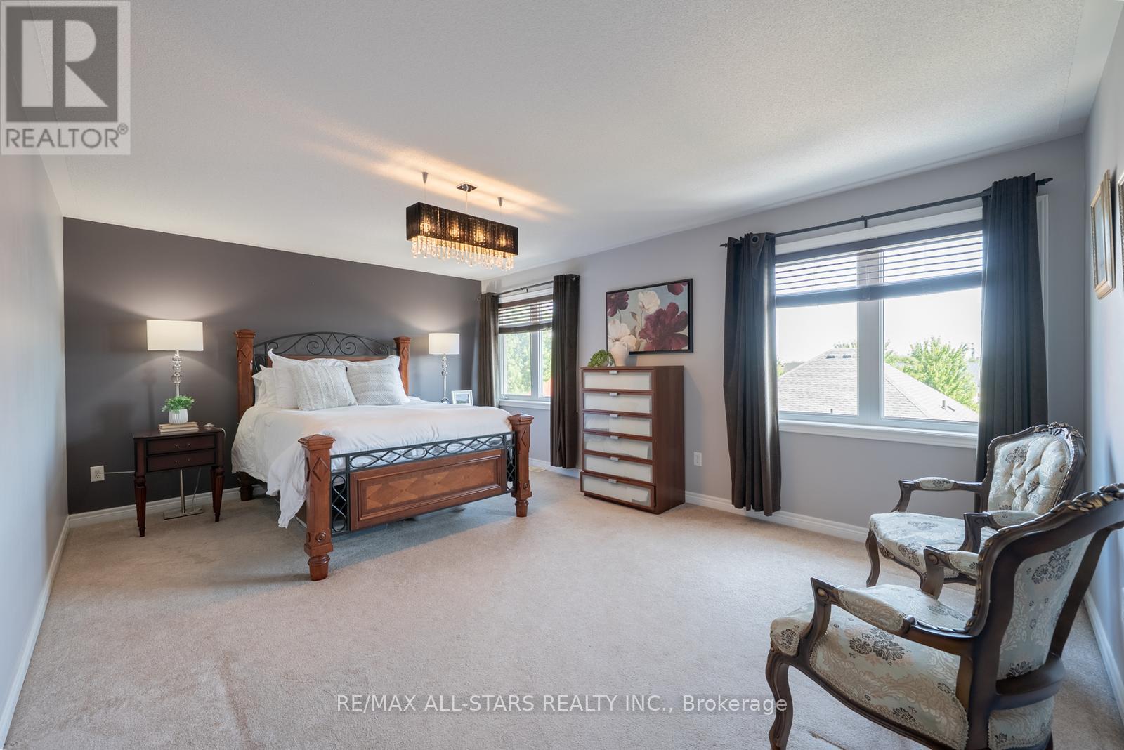 Photo 14 of 70 Isabella Garden Lane, Whitchurchstouffville ON
