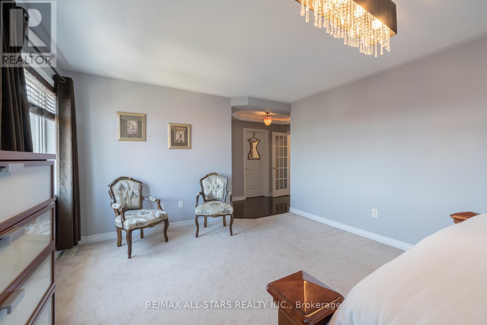 Photo 45 of 70 Isabella Garden Lane, Whitchurchstouffville ON