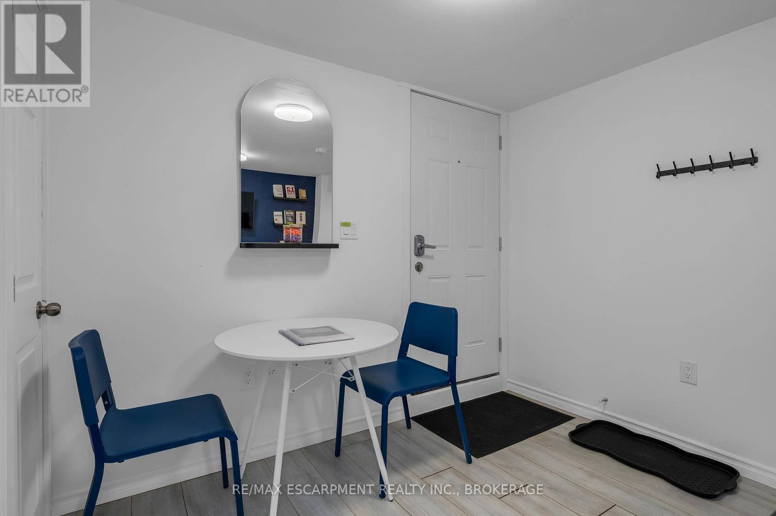 Photo 13 of 2 16 Golden Boulevard E, Welland ON