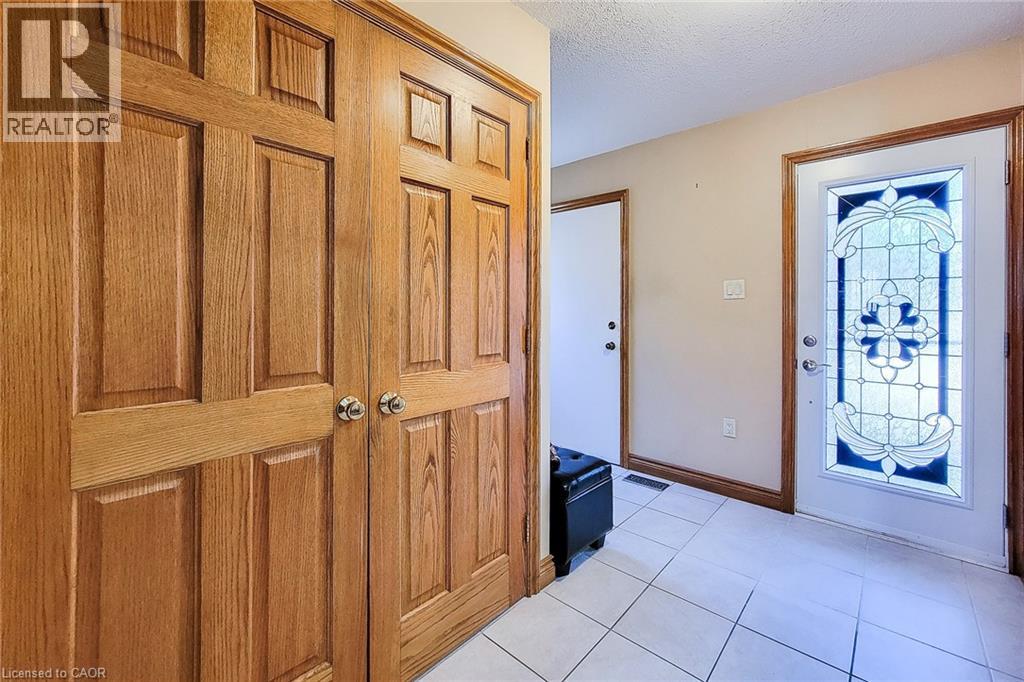 Photo 15 of 535 Upper Horning Road, Hamilton ON