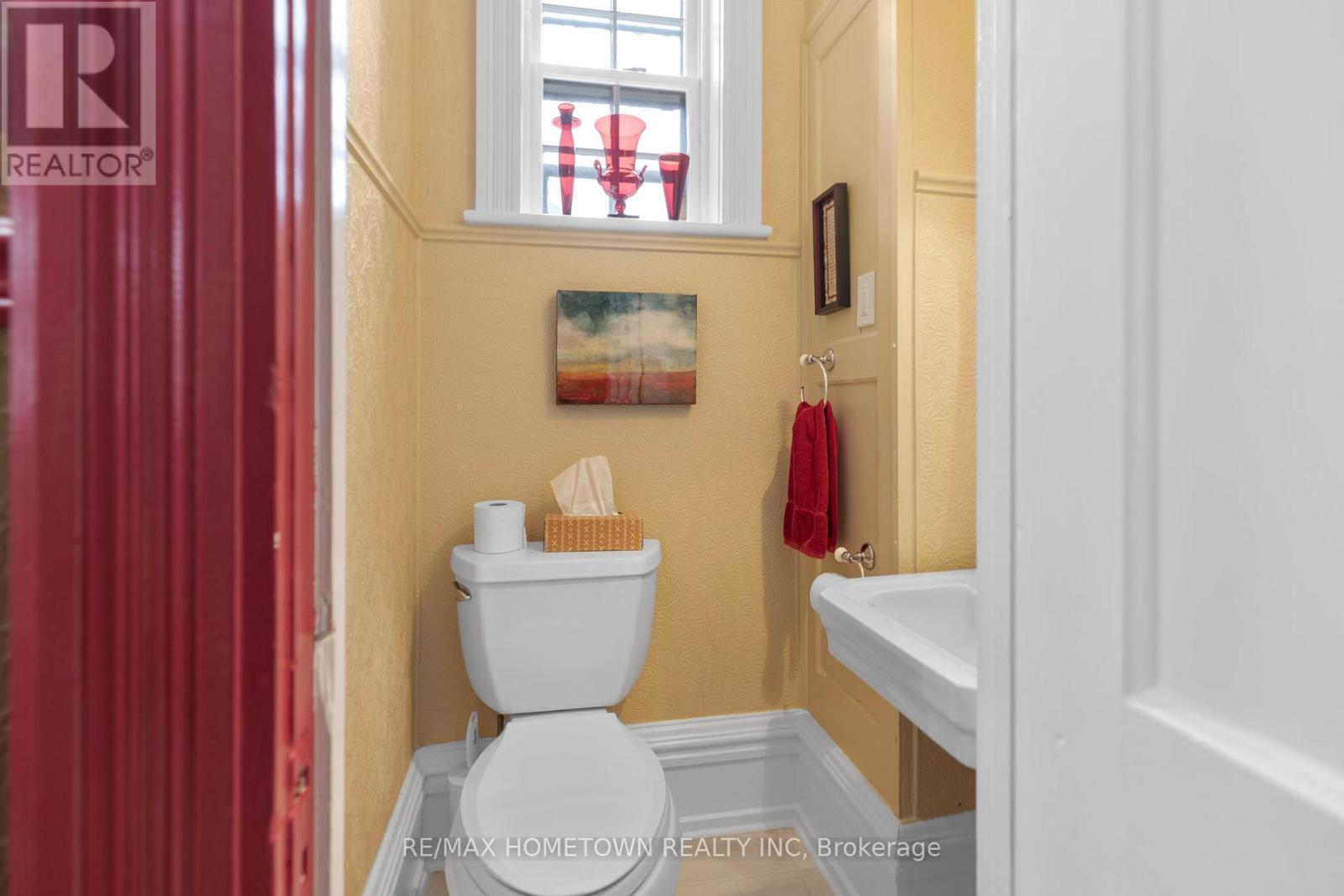 Photo 49 of 157 Dibble Street W, Prescott ON