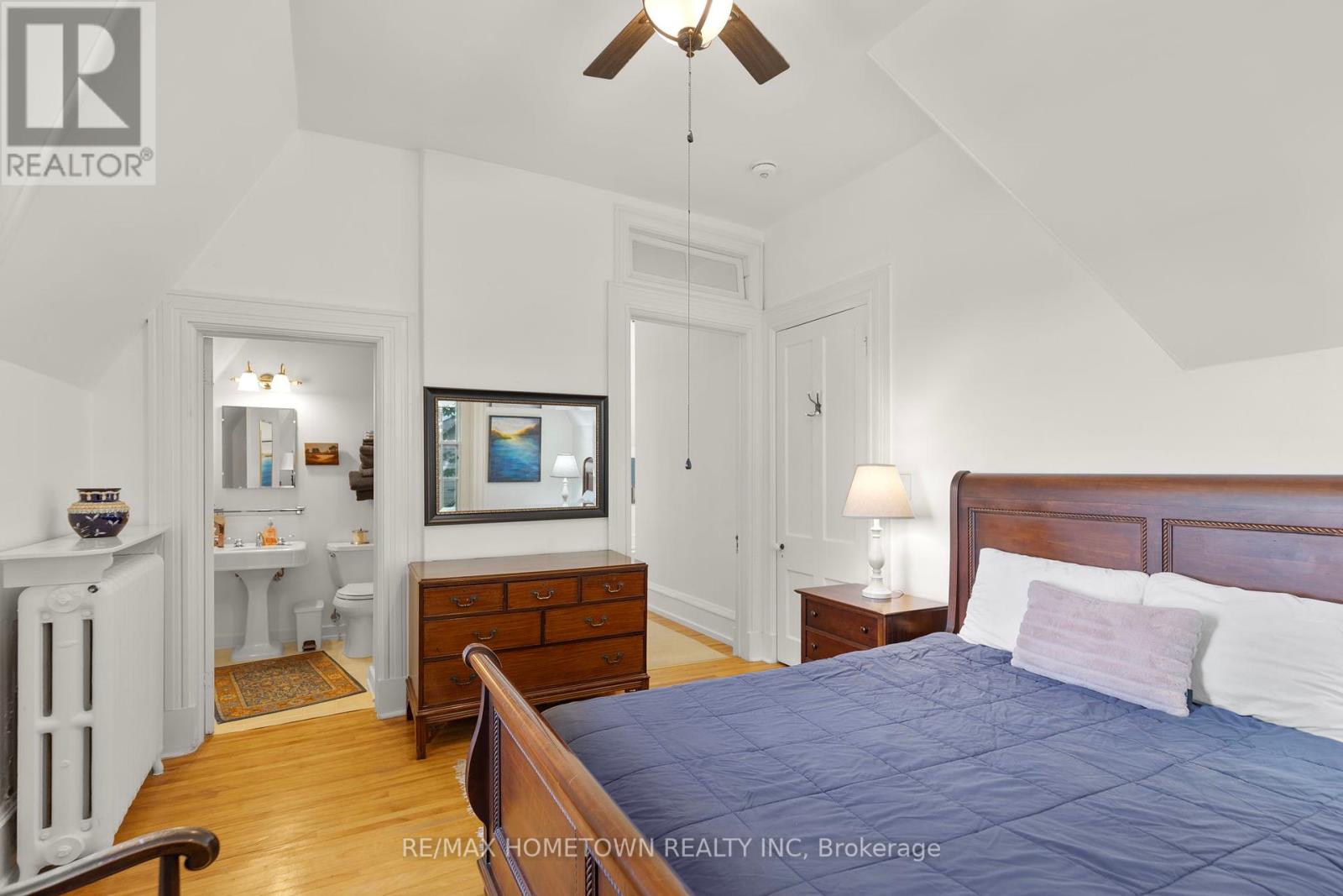 Photo 8 of 157 Dibble Street W, Prescott ON