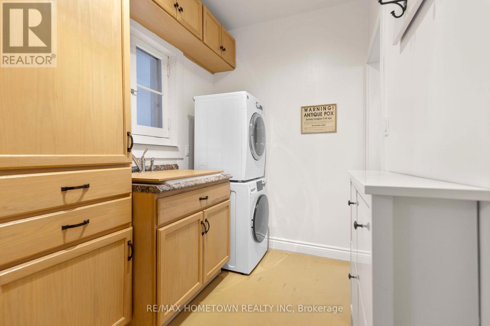 Photo 28 of 157 Dibble Street W, Prescott ON