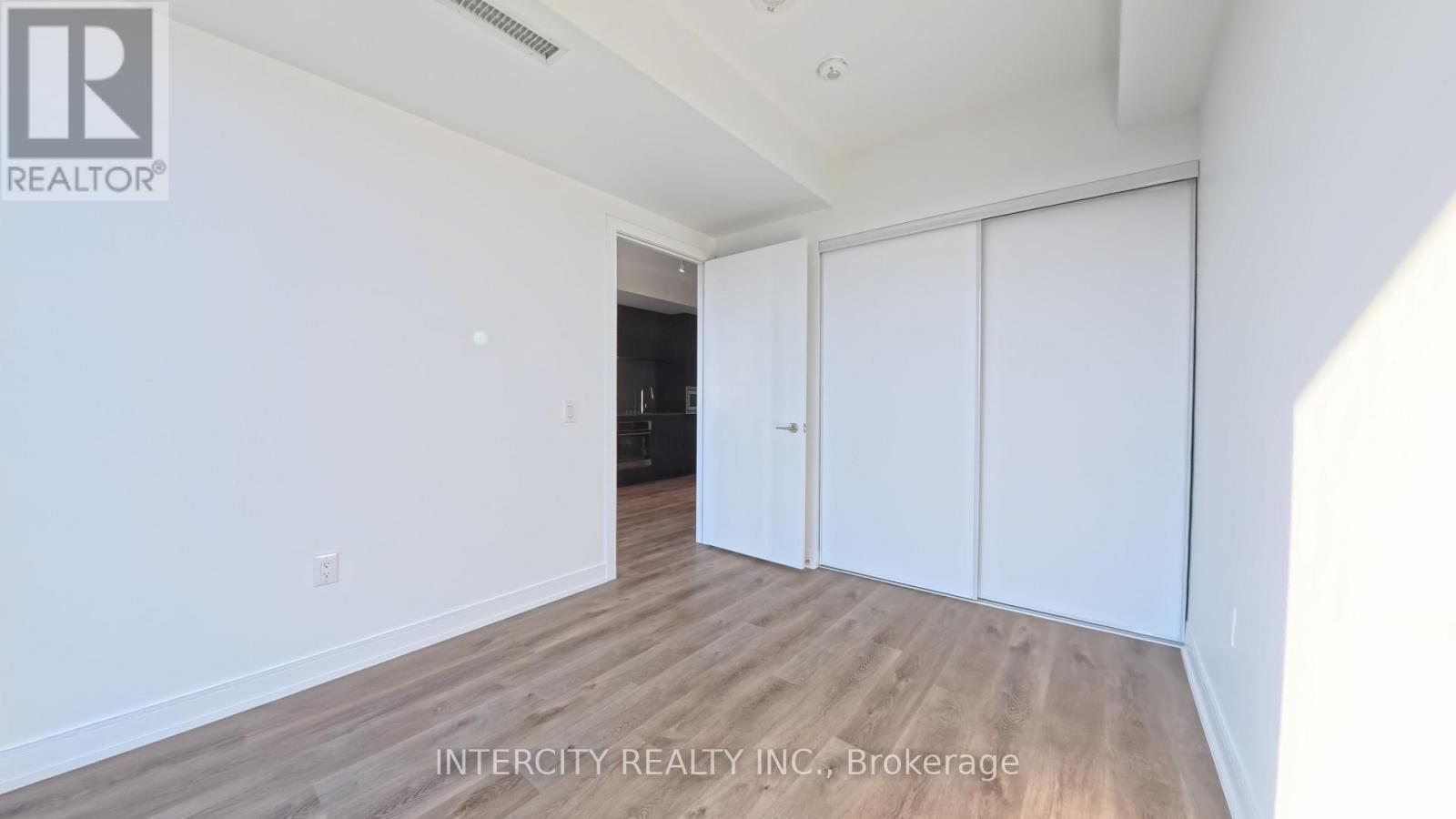 Photo 14 of 1108 3009 Novar Road, Mississauga ON