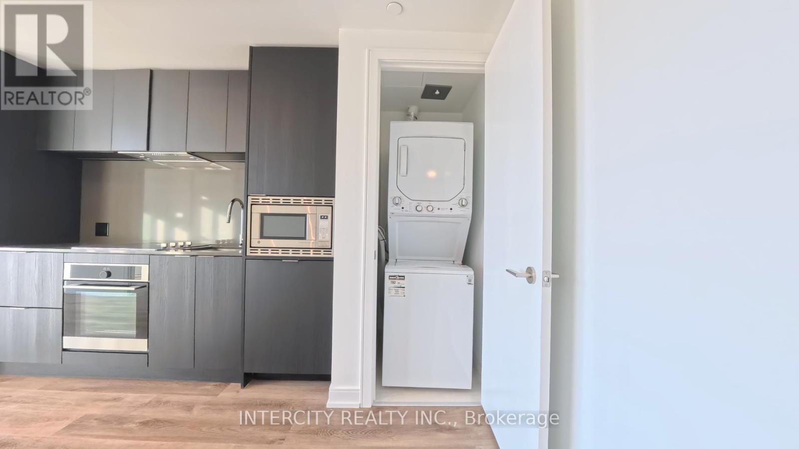 Photo 5 of 1108 3009 Novar Road, Mississauga ON