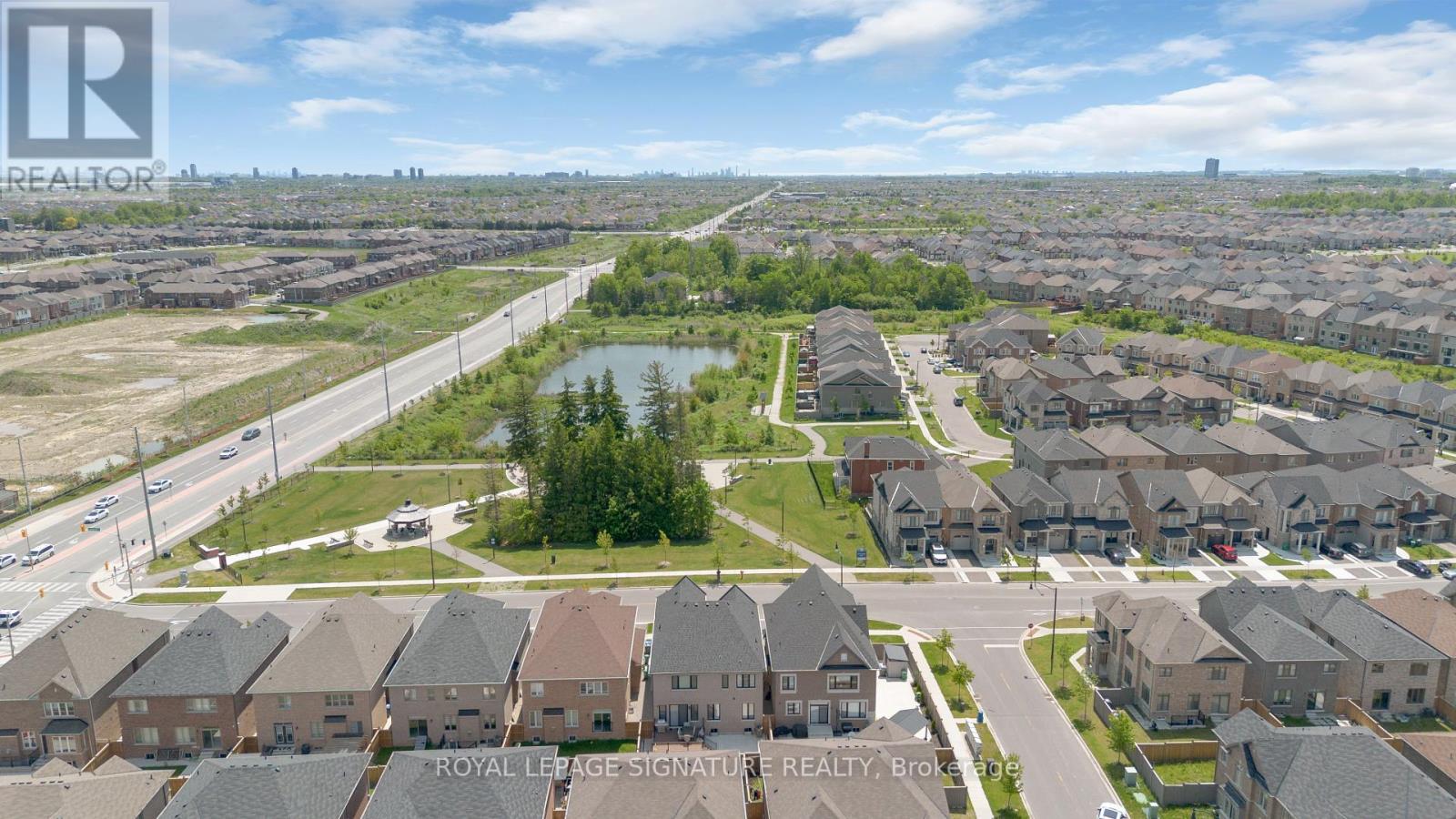 Photo 16 of 372 Clockwork Drive, Brampton ON