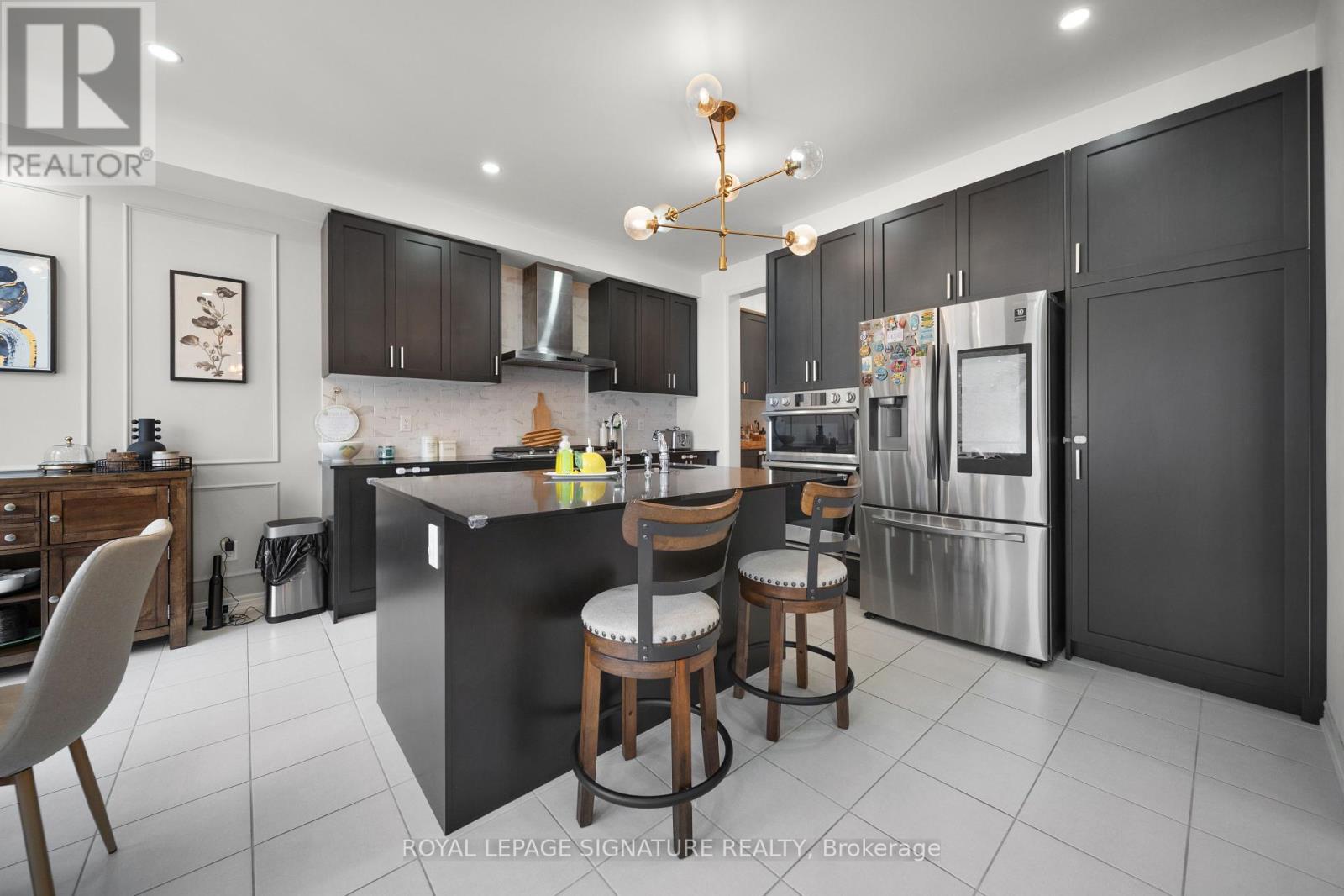 Photo 19 of 372 Clockwork Drive, Brampton ON