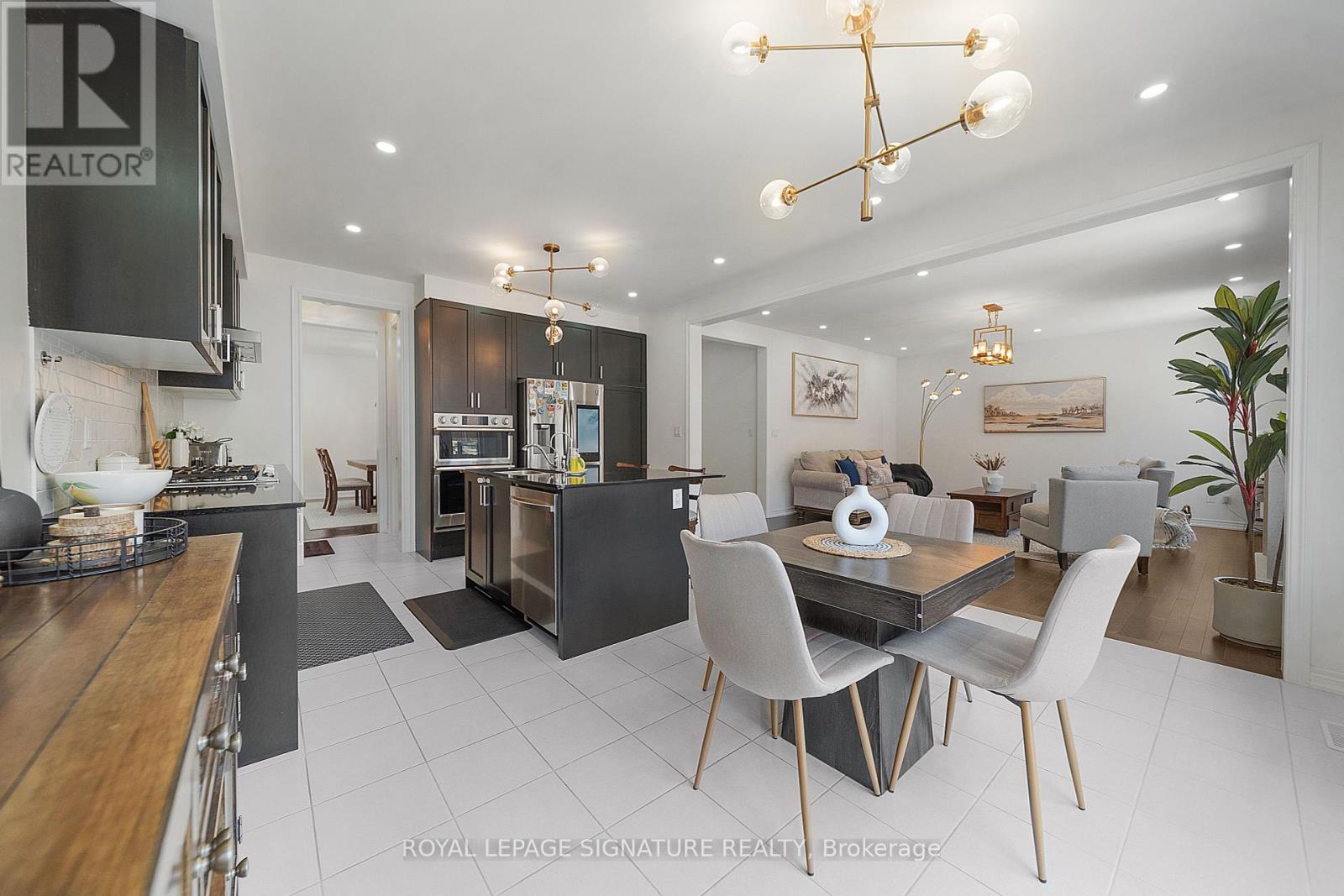 Photo 31 of 372 Clockwork Drive, Brampton ON