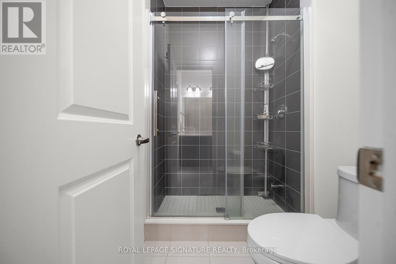 Photo 21 of 372 Clockwork Drive, Brampton ON