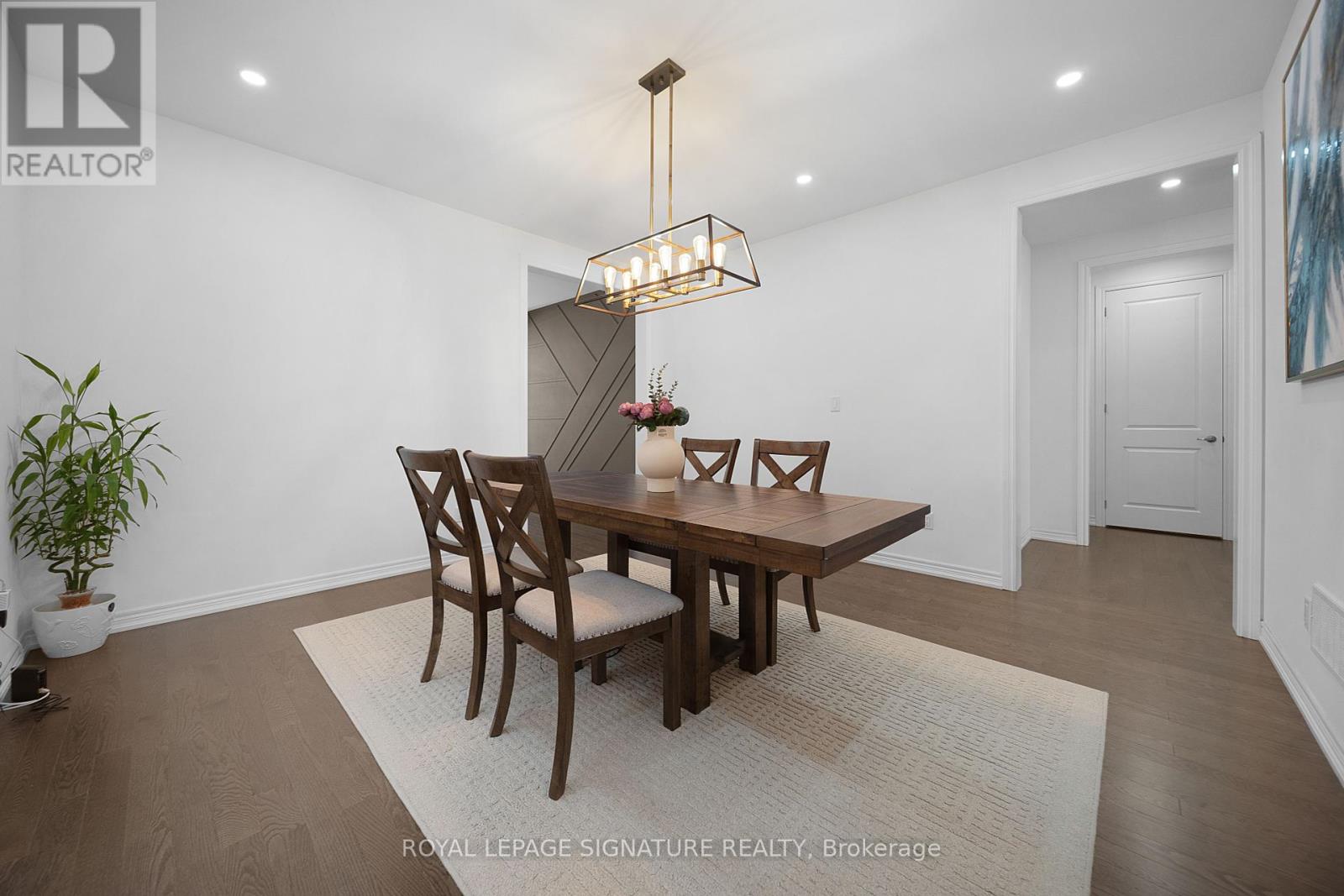 Photo 22 of 372 Clockwork Drive, Brampton ON