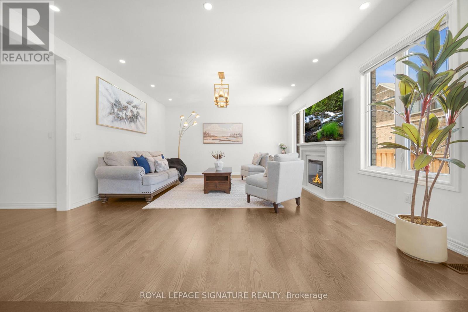 Photo 39 of 372 Clockwork Drive, Brampton ON