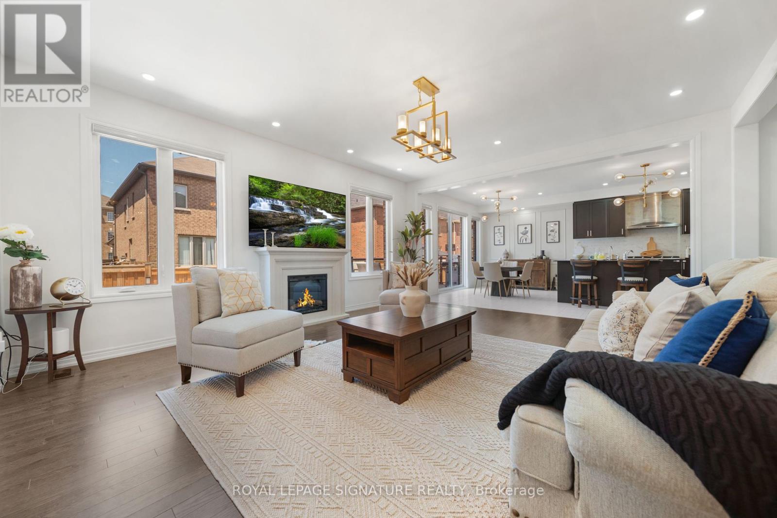 Photo 32 of 372 Clockwork Drive, Brampton ON