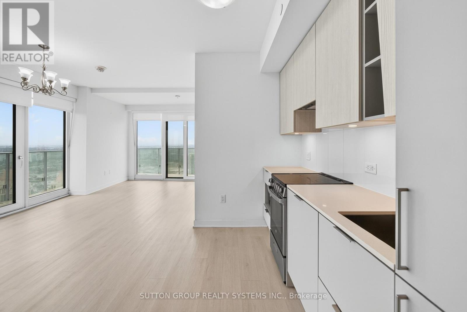 Photo 12 of 4710 3900 Confederation Parkway, Mississauga ON